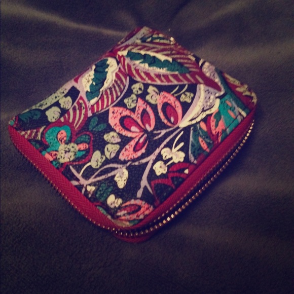 Charming Charlie wallet - Picture 1 of 6